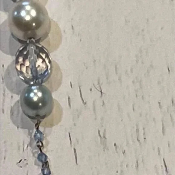 Elegant 4-Piece Boutique Pearl Style Jewelry 3-Necklaces along with 1- Bracelet - Picture 11 of 11